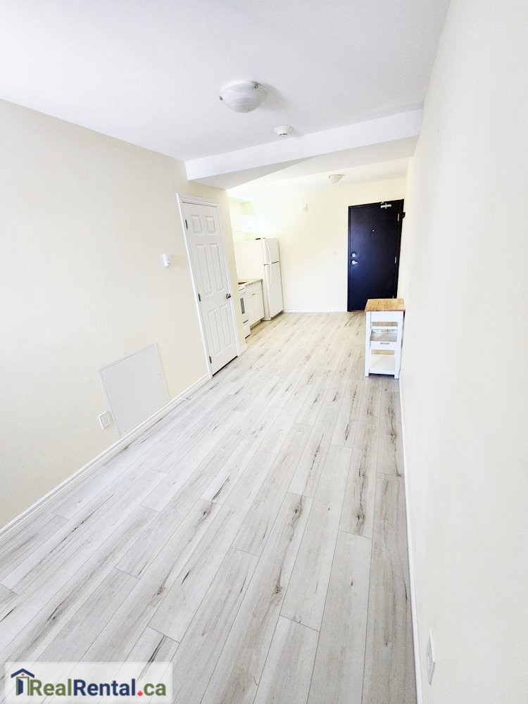 2 Bedroom Apartment for Rent in Arthur 12