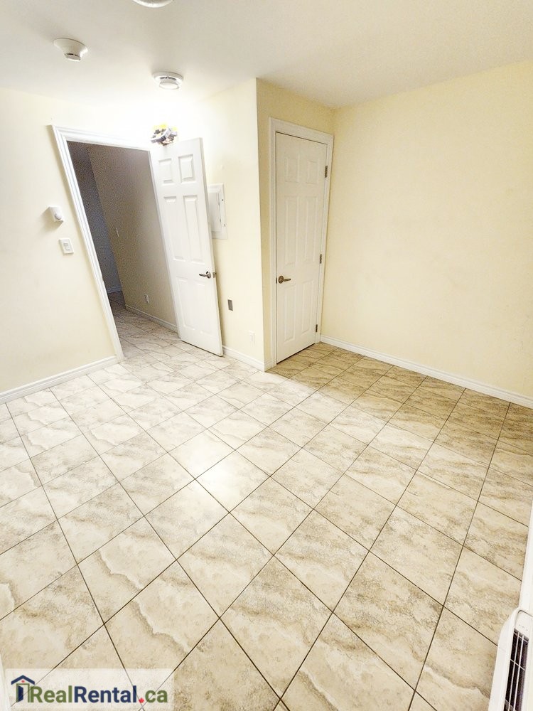 2 bedroom rental apartment in arthur ontario