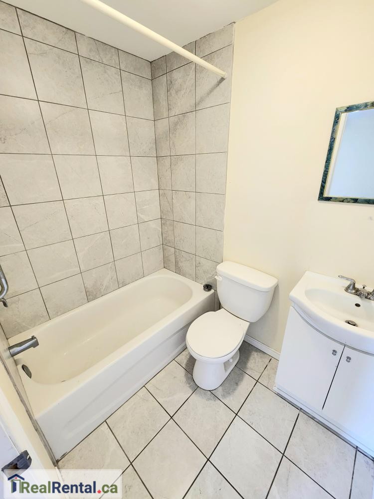 1 Bedroom Apartment for Rent in Shelburne – 205 - 155 Main St W -- Newly Renovated 1 reallease.ca