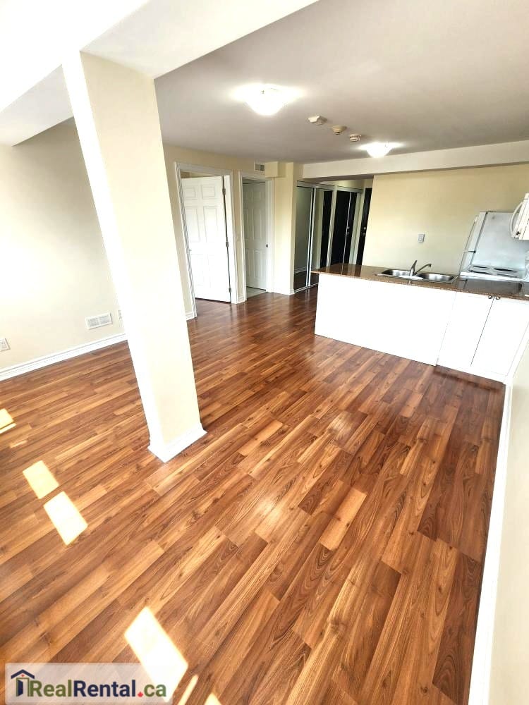 1 Bedroom + den Apartment for Rent in Shelburne – 205 - 155 Main St W -- Newly Renovated 1 reallease.ca