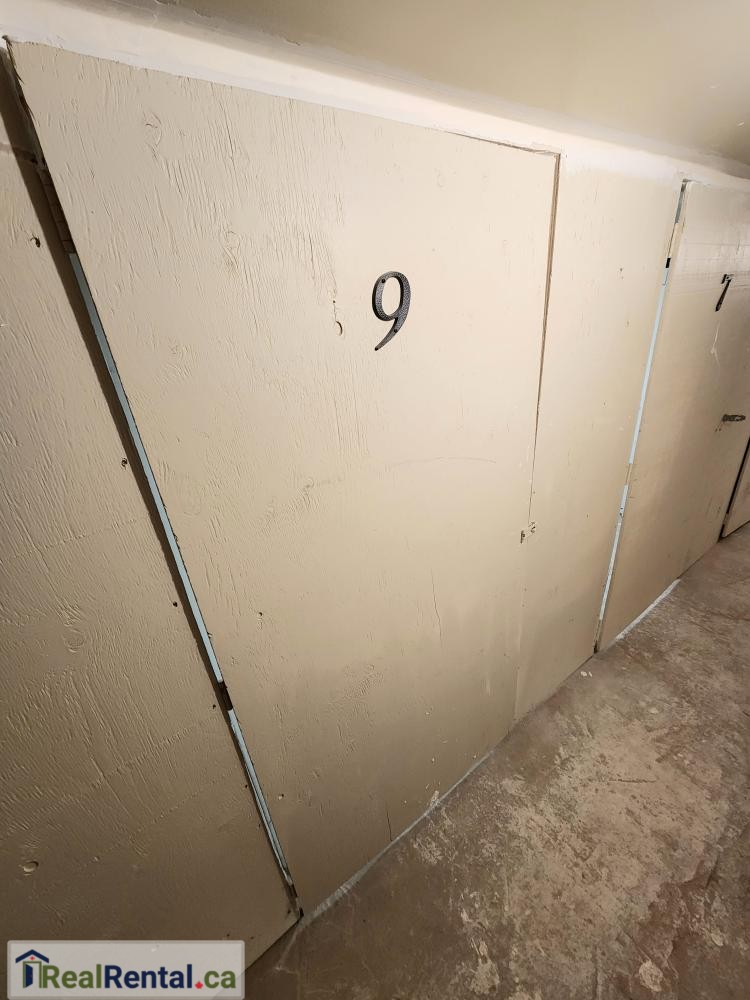 Indoor Self storage for rent in Shelburne - 147 main st