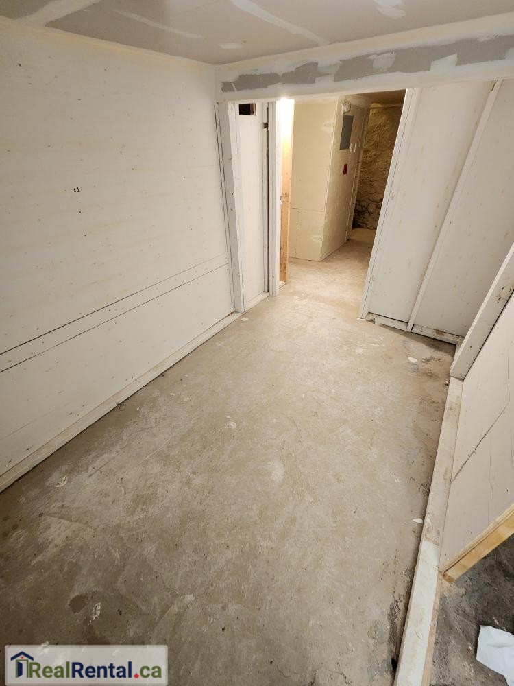 Indoor Self storage for rent in Shelburne - 147 main st