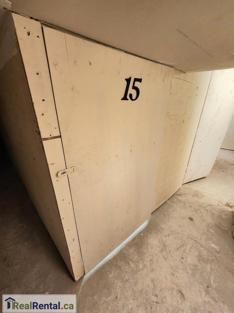 Indoor Self storage rental in Shelburne - 147 main st