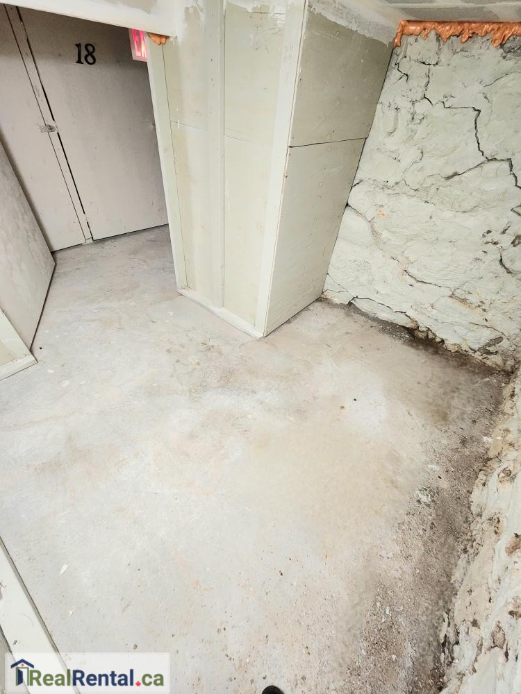 Indoor Self storage rental in Shelburne - 147 main st