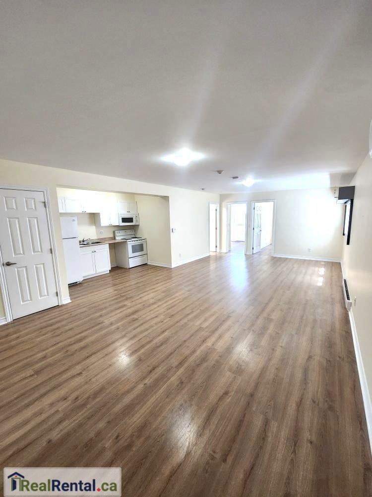 3 bedroom apartment rentals in shelburne 11