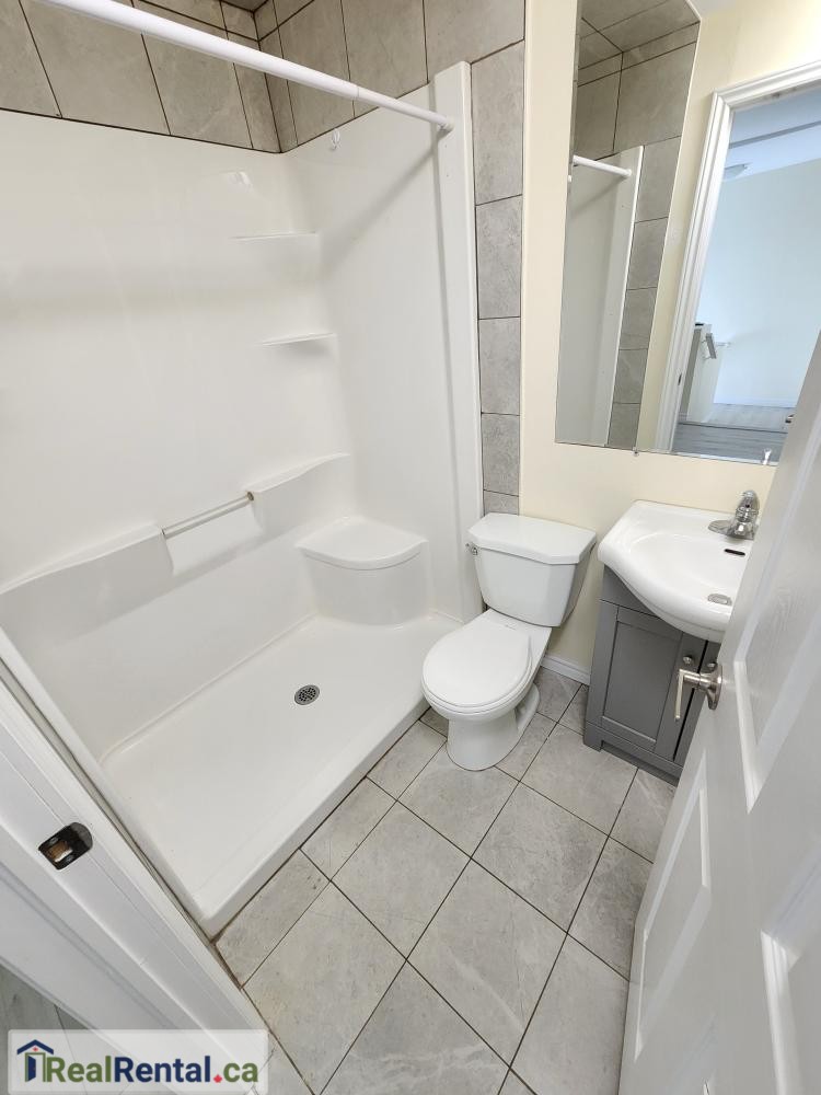 Very Large 2 bedroom apartment for rent in arthur 11