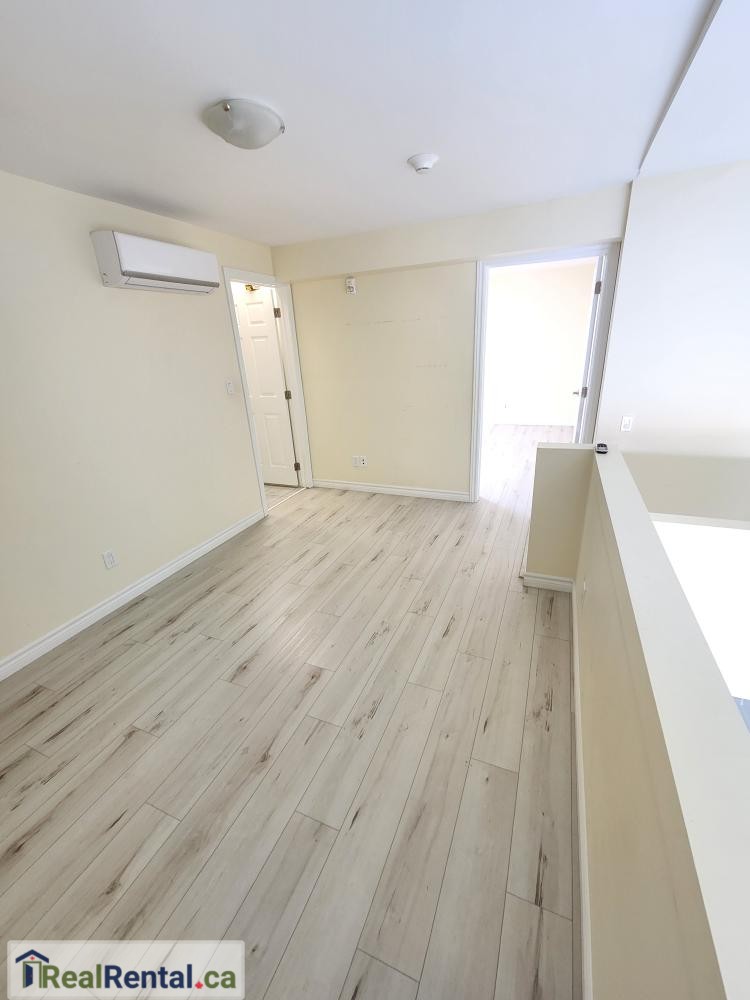 Very Large 2 bedroom apartment for rent in arthur 11