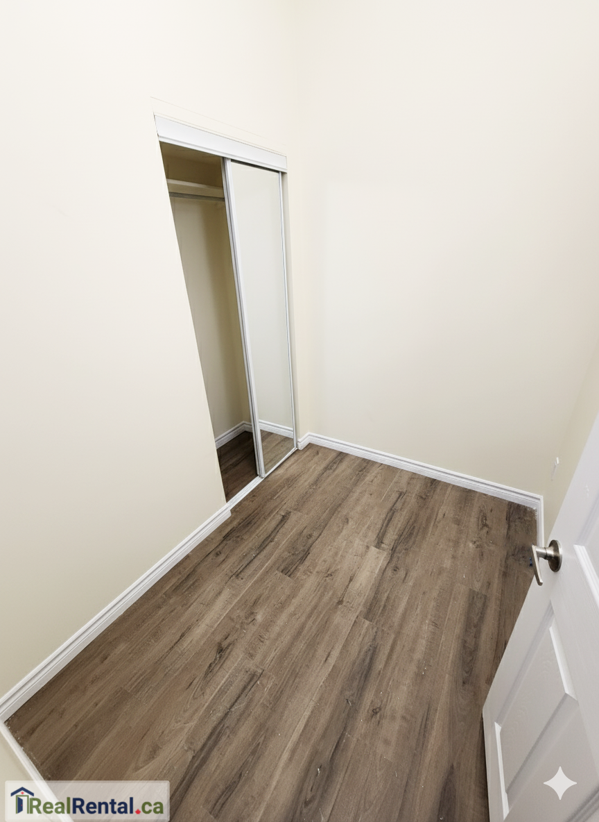 Large 1 Bedroom Plus Den Apartment for Rent in Shelburne – 209-124 Owen Sound St